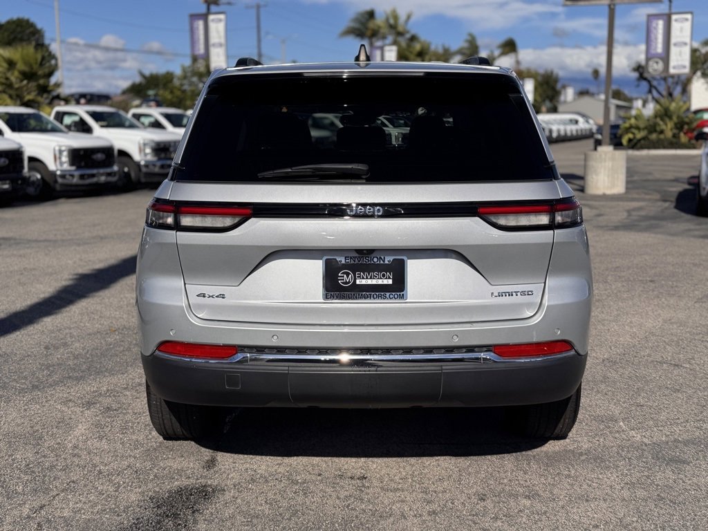 Used 2023 Jeep Grand Cherokee Limited image 11