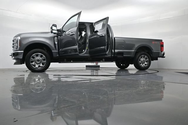 Certified 2025 Ford F250 Lariat w/ Lariat Ultimate Package AWD/4WD image 53