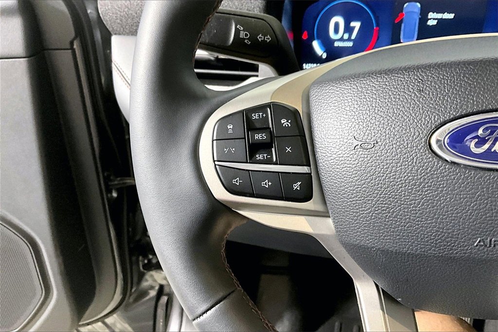 Certified 2025 Ford Explorer Active image 14