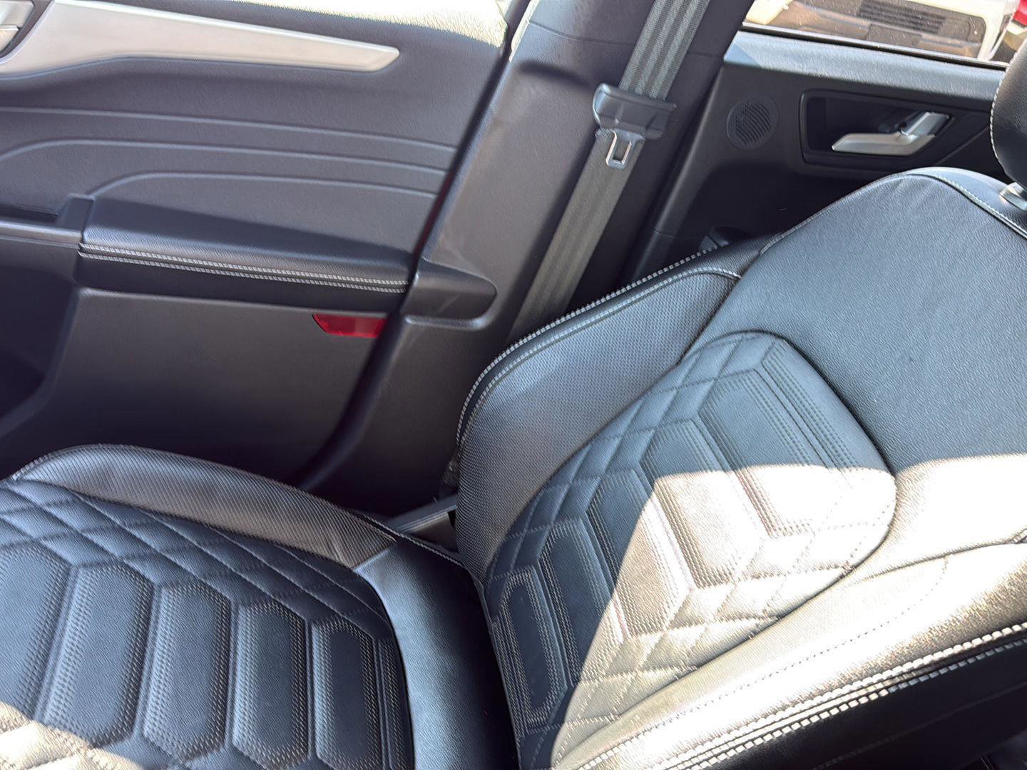 Certified 2023 Ford Escape SE w/ PHEV Premium Package image 27