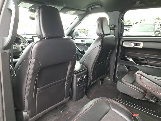 Certified 2023 Ford Explorer ST-Line w/ Class IV Trailer Tow Package image 12