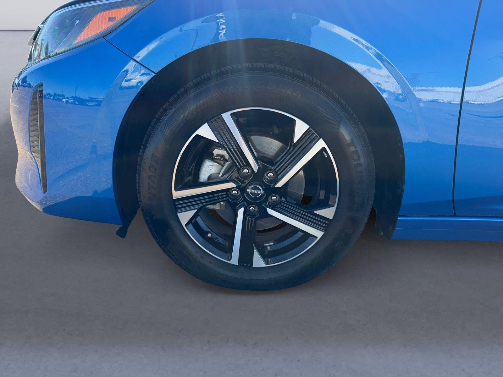 Used 2025 Nissan Sentra SV FWD image 14