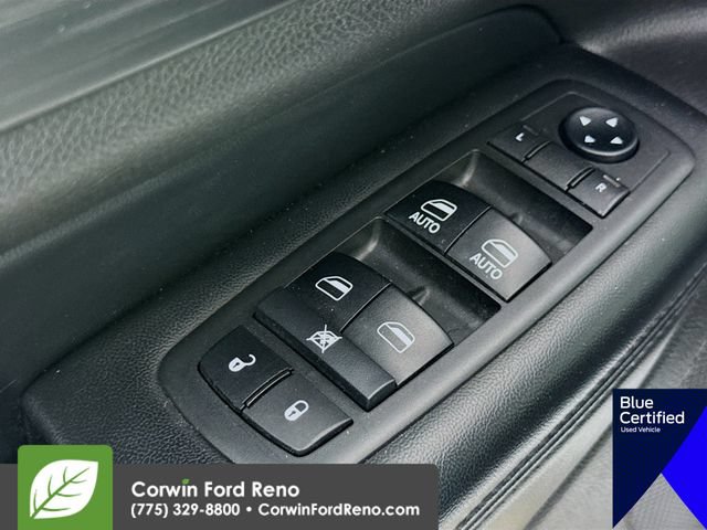Used 2019 Jeep Grand Cherokee Laredo AWD/4WD image 20