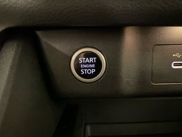 Used 2022 Nissan Rogue SV AWD/4WD image 30