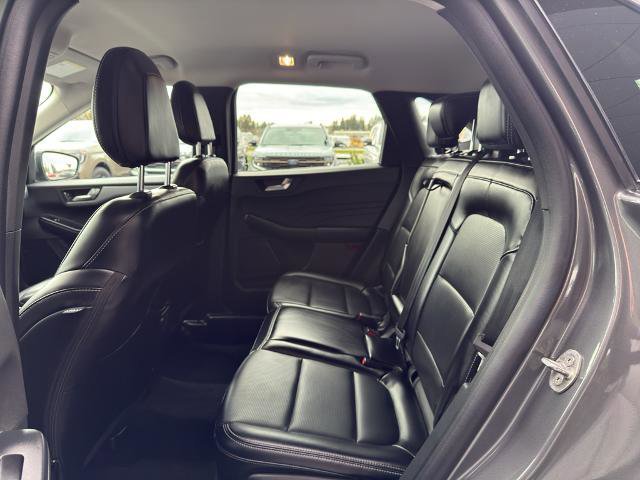 Certified 2025 Ford Escape Platinum AWD/4WD image 24