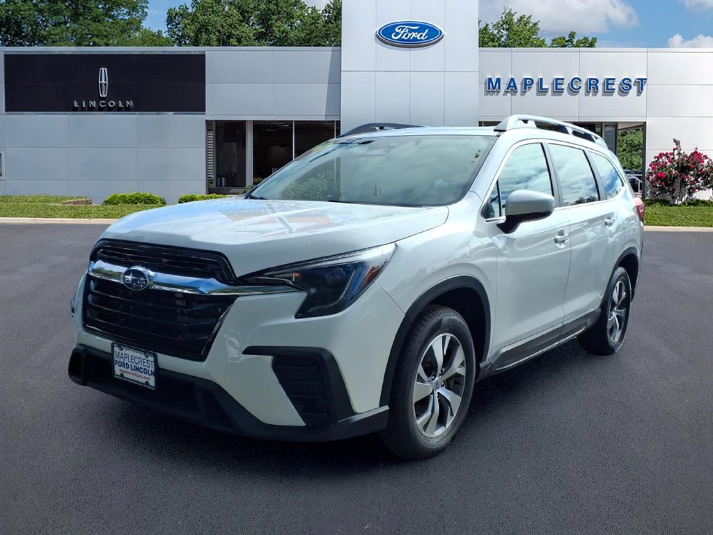 Used 2024 Subaru Ascent Premium w/ Convenience Package AWD/4WD image 2