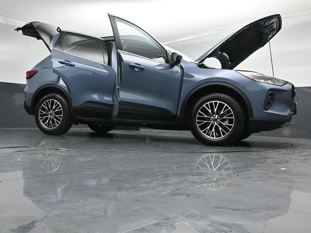 Certified 2026 Ford Escape SE FWD image 53