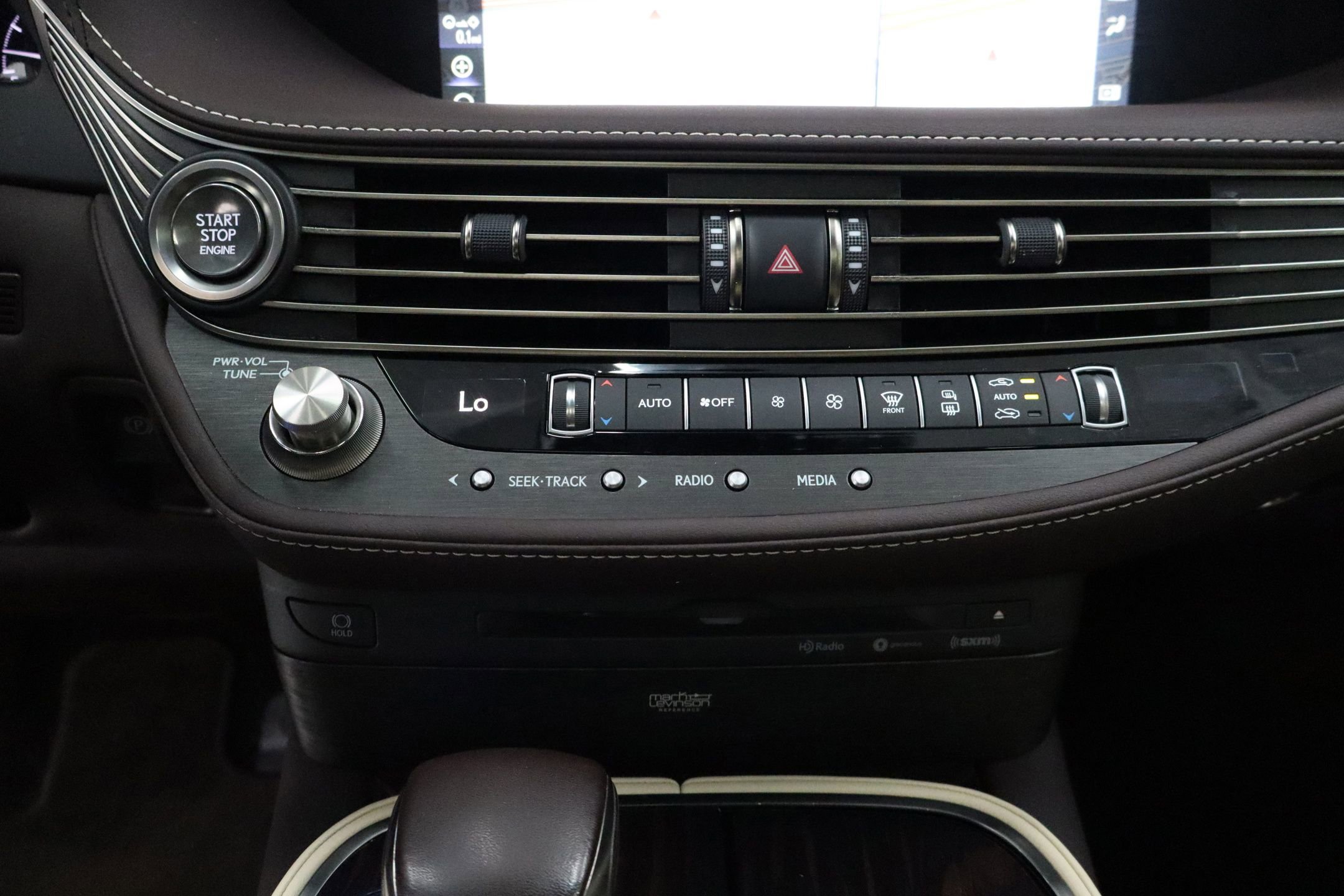 Used 2020 Lexus LS 500 w/ Interior Upgrade Package RWD image 21