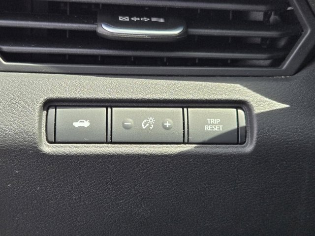 Used 2024 Nissan Altima 2.5 SV FWD image 19