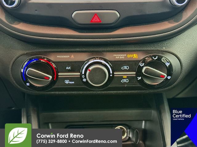 Used 2025 Kia Soul LX image 18