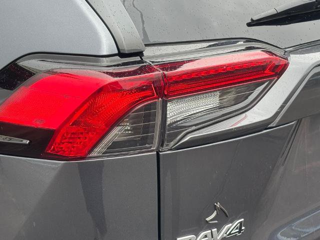 Used 2019 Toyota RAV4 LE AWD/4WD image 32