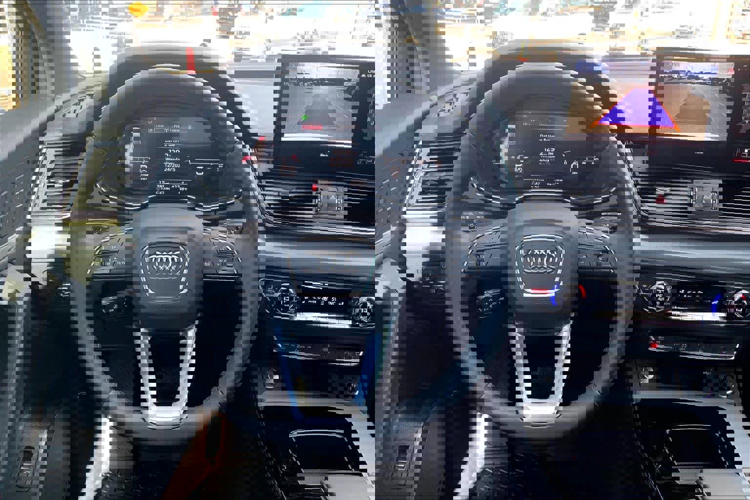 Used 2024 Audi Q5 2.0T Premium w/ Summer of Audi Package image 5