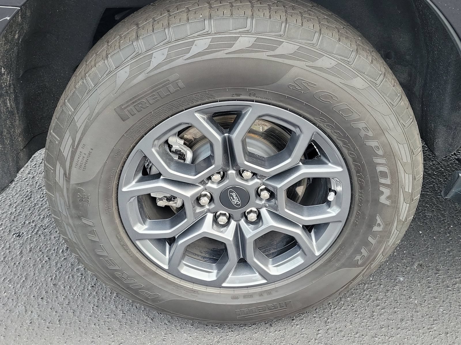 Certified 2025 Ford Expedition Active AWD/4WD image 5