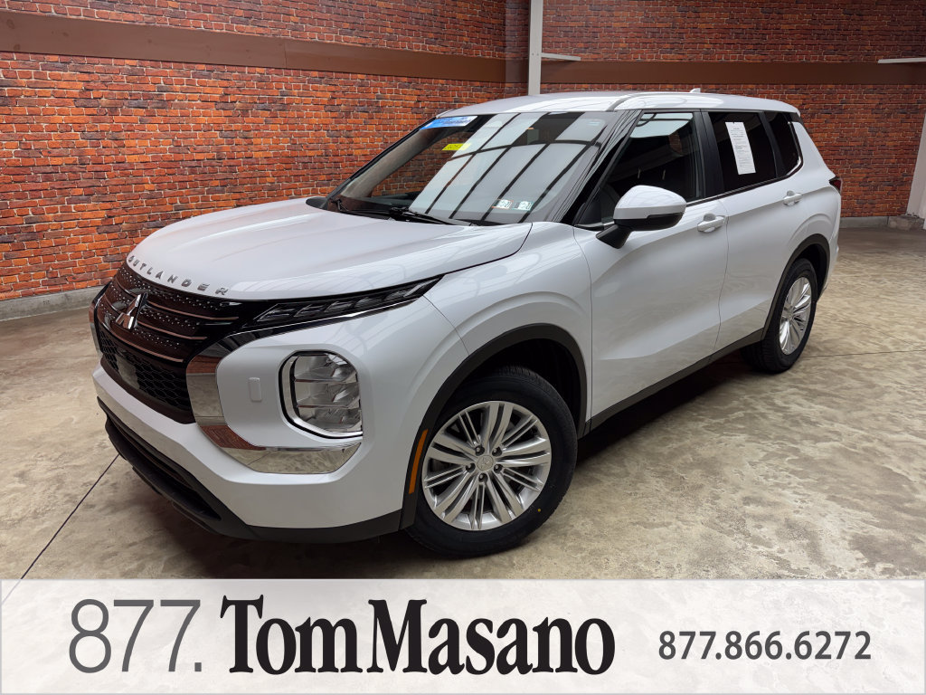 Used 2024 Mitsubishi Outlander ES