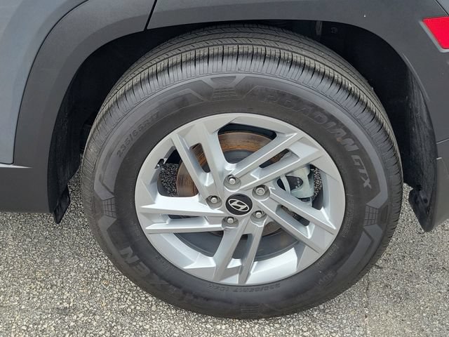 Used 2025 Hyundai Tucson SE FWD image 7