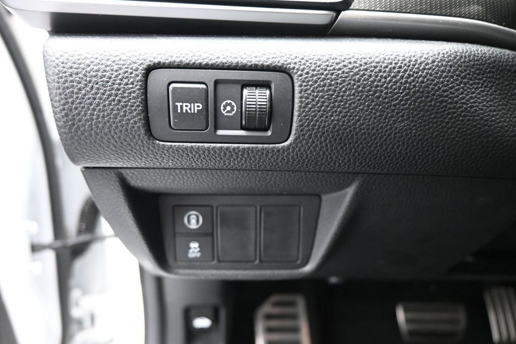 Used 2022 Honda Accord Sport image 11