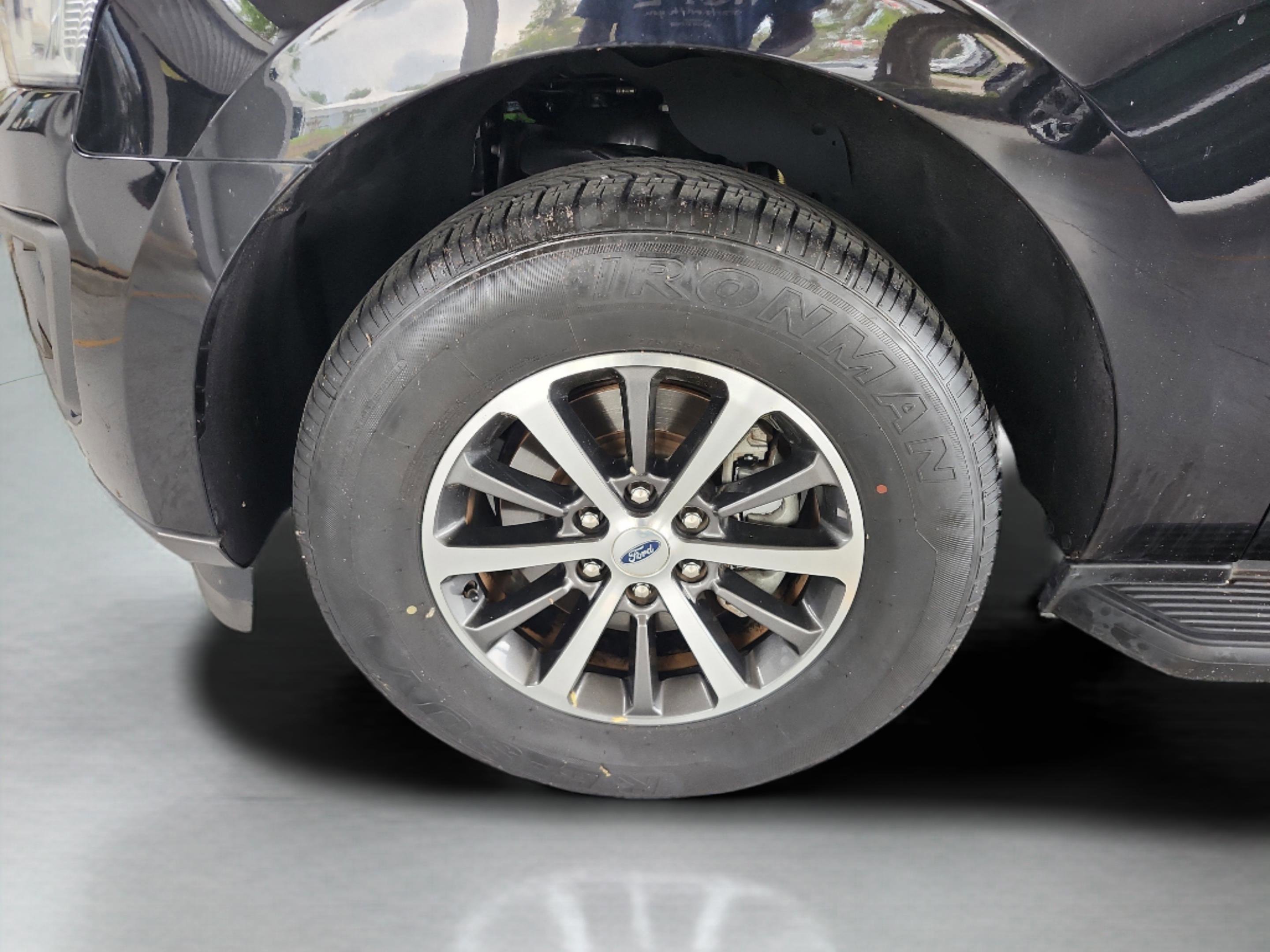 Certified 2021 Ford Expedition XLT image 8