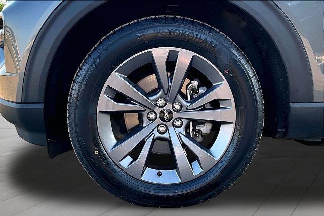 Certified 2023 Ford Explorer XLT w/ Equipment Group 202A AWD/4WD image 9