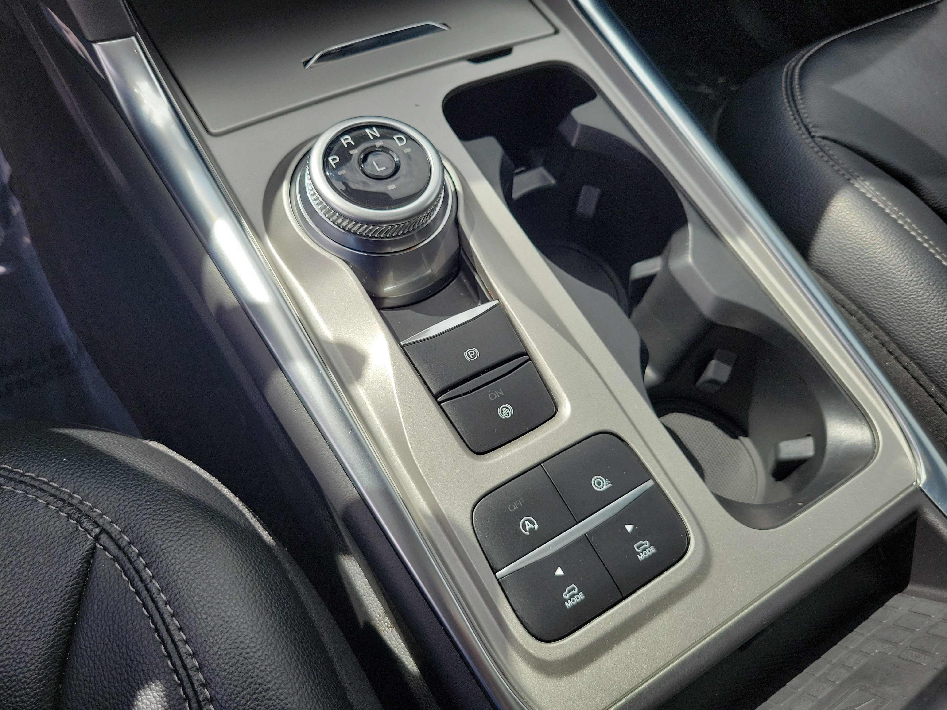 Certified 2023 Ford Explorer Limited w/ Limited Technology Package RWD image 27