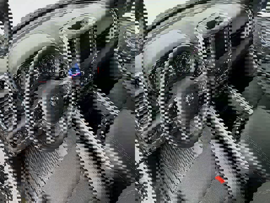 Used 2023 RAM 1500 Big Horn image 9