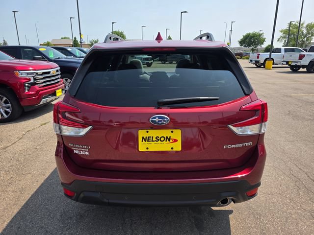 Used 2022 Subaru Forester Limited AWD/4WD image 10