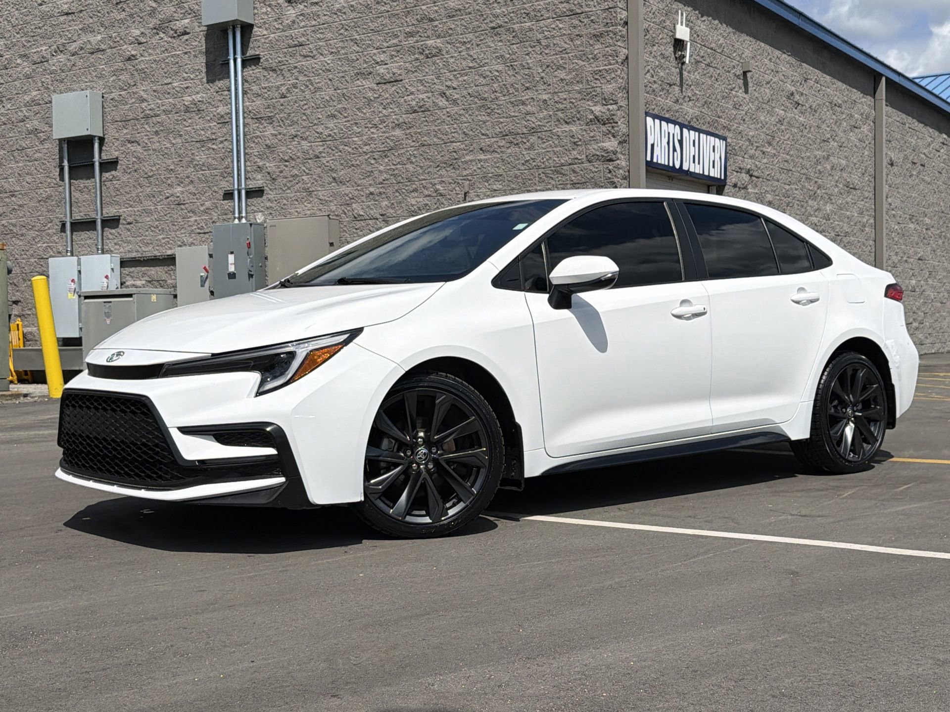 Used 2024 Toyota Corolla SE image 1