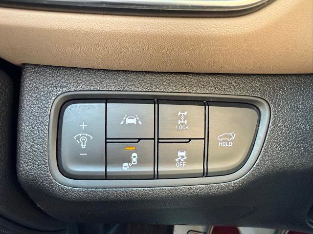 Used 2020 Hyundai Santa Fe Limited image 24