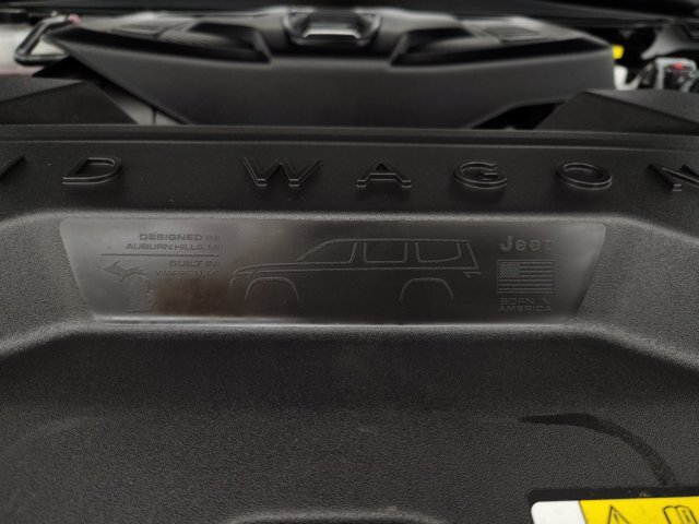 Used 2026 Jeep Grand Wagoneer 4WD w/ Premium Group I image 21