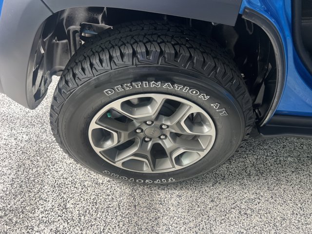 Used 2022 Jeep Cherokee Trailhawk w/ Comfort/Convenience Group AWD/4WD image 16