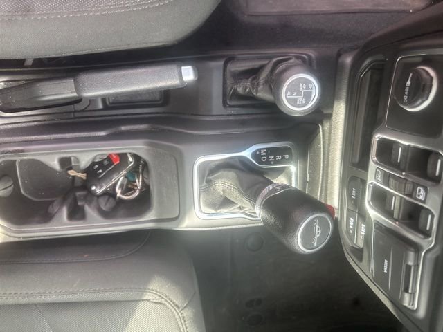 Used 2023 Jeep Gladiator Willys image 11