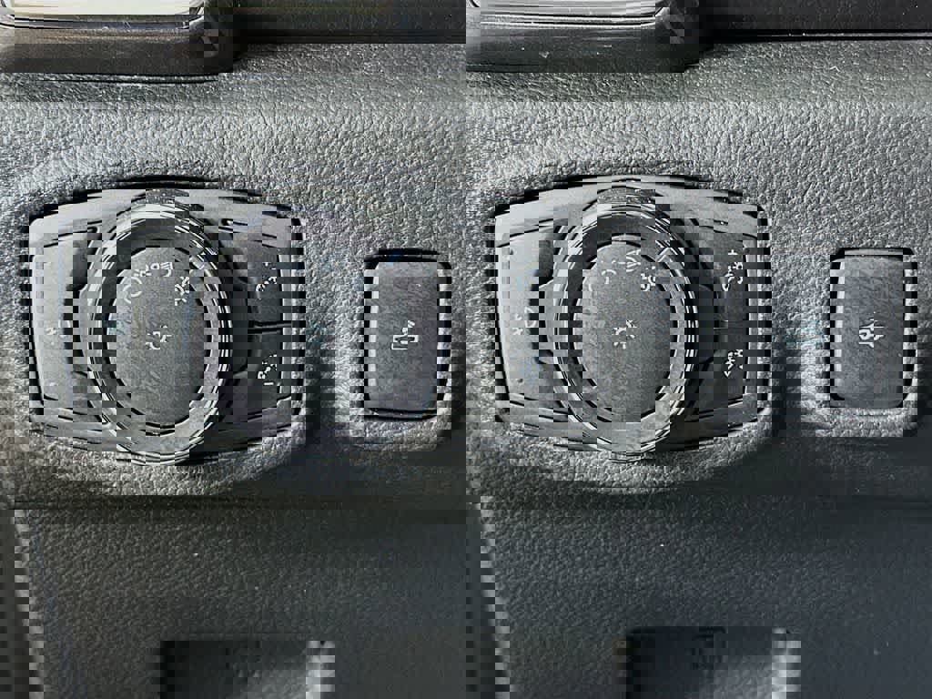 Certified 2020 Ford Ranger Lariat w/ Equipment Group 501A Mid image 26