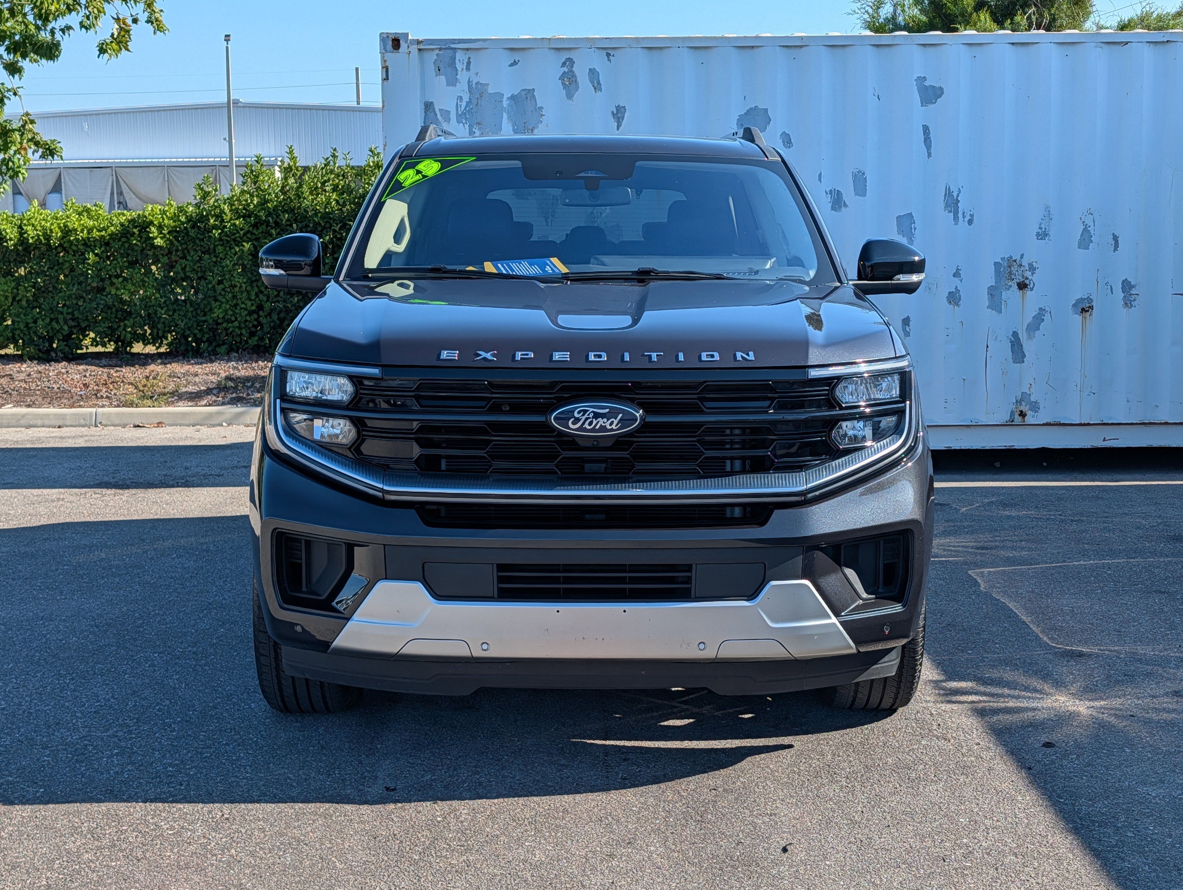 Certified 2025 Ford Expedition Platinum w/ Driver's Package AWD/4WD image 8