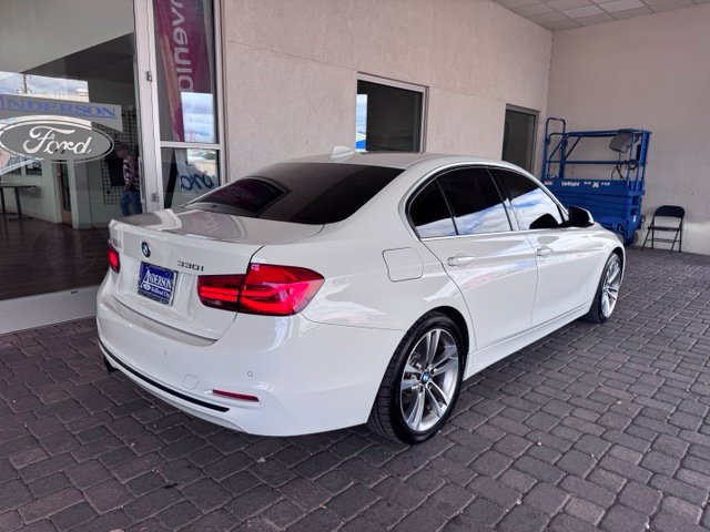 Used 2018 BMW 330i Sedan w/ Premium Package RWD image 5