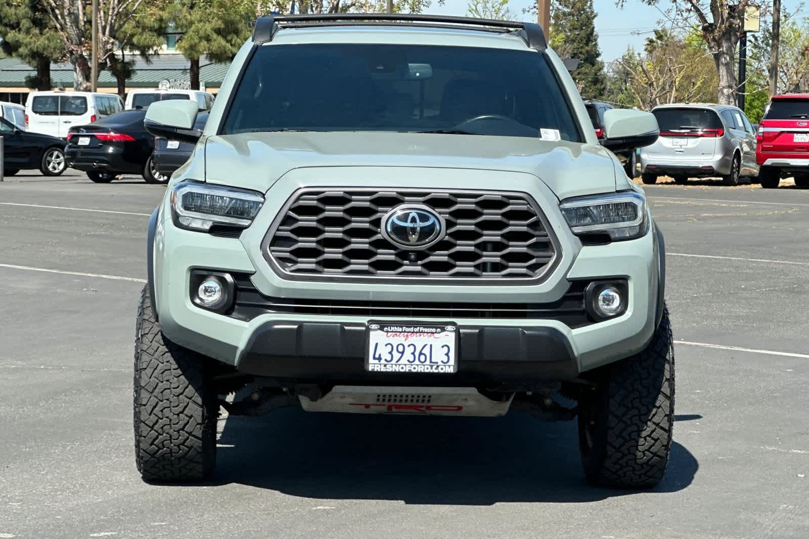 Used 2022 Toyota Tacoma TRD Off-Road w/ TRD Premium Off Road Package image 10