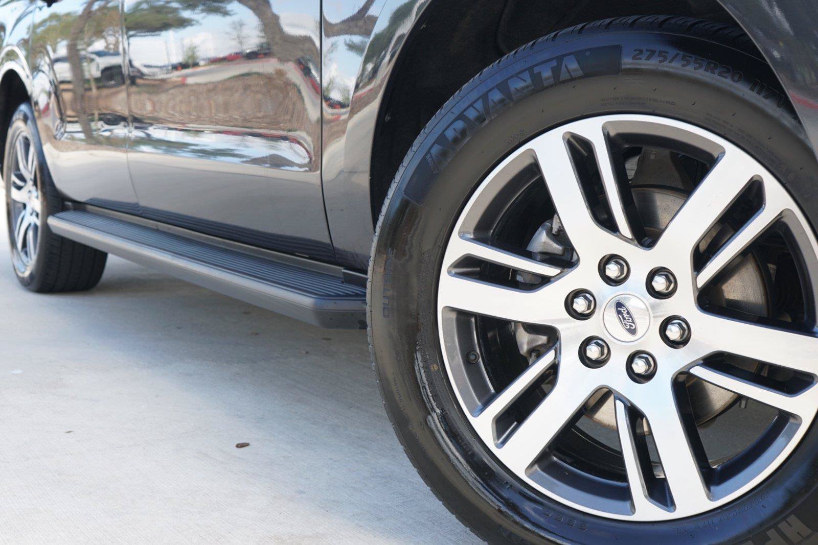 Certified 2024 Ford Expedition Max Limited AWD/4WD image 2