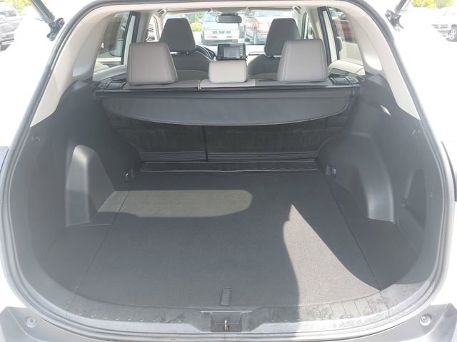 Used 2022 Toyota RAV4 XLE Premium FWD image 12