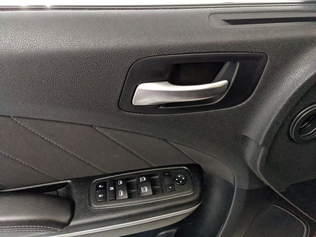 Used 2023 Dodge Charger SXT image 15