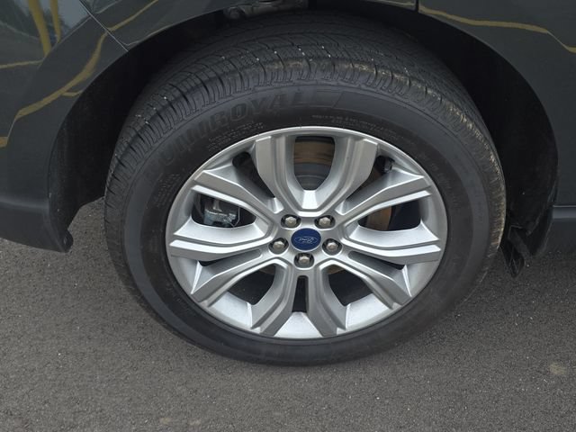 Certified 2022 Ford Edge Titanium w/ Class II Trailer Tow Package AWD/4WD image 5