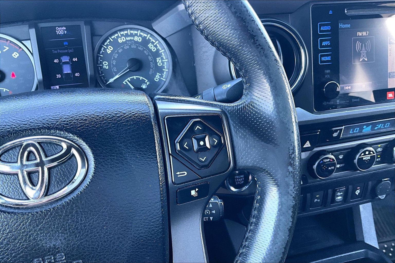 Used 2017 Toyota Tacoma TRD Sport AWD/4WD image 20