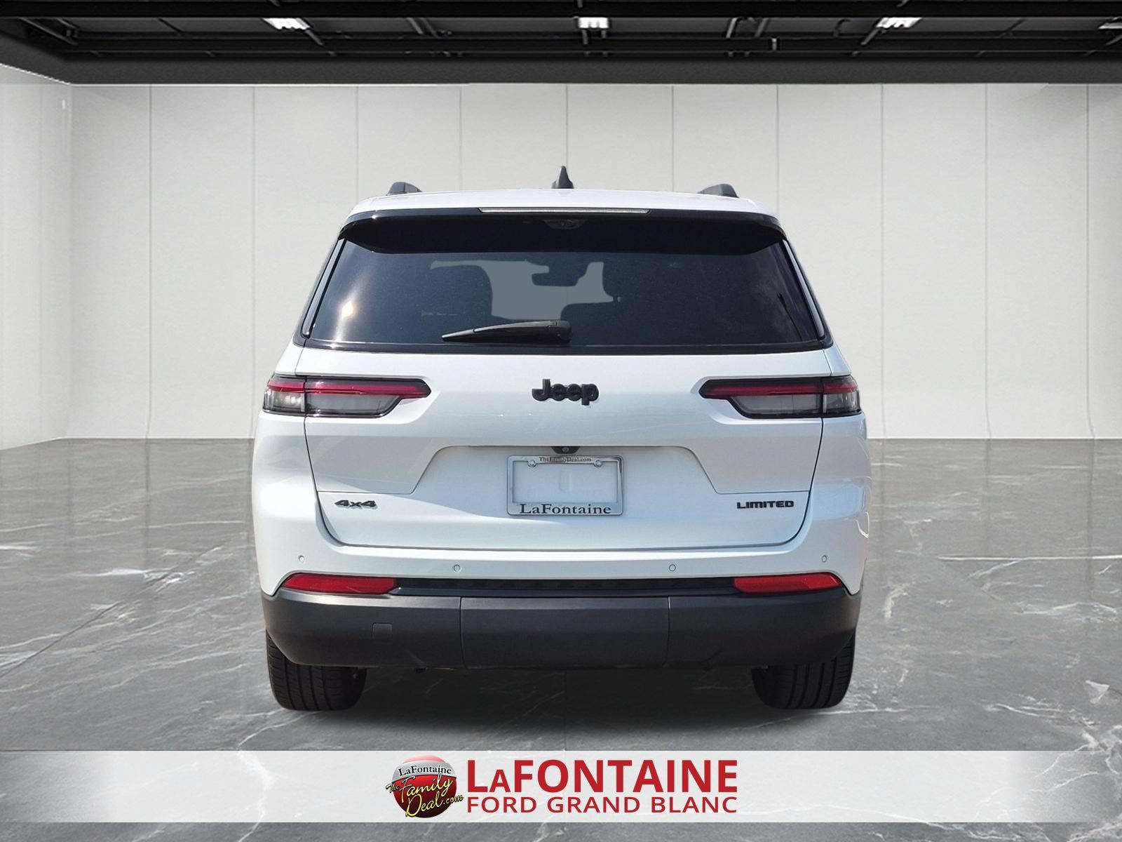 Used 2024 Jeep Grand Cherokee L Limited w/ Luxury Tech Group II AWD/4WD image 4