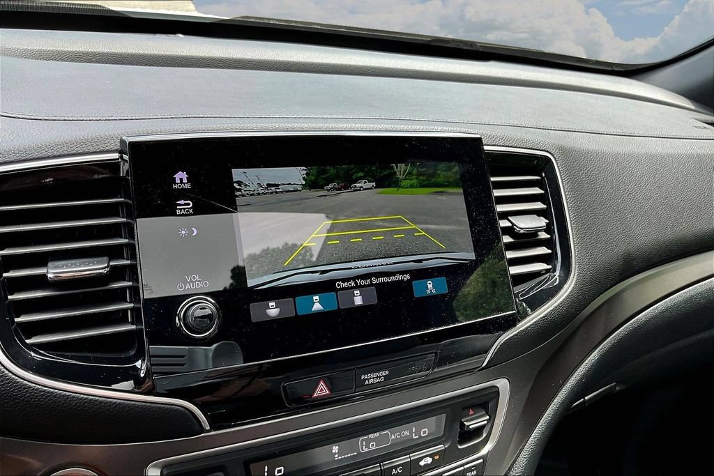 Used 2023 Honda Passport EX-L image 16