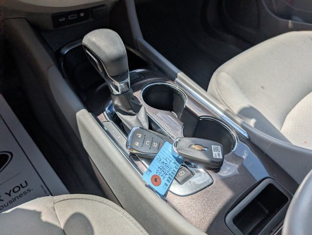 Used 2023 Chevrolet Malibu LT FWD image 16