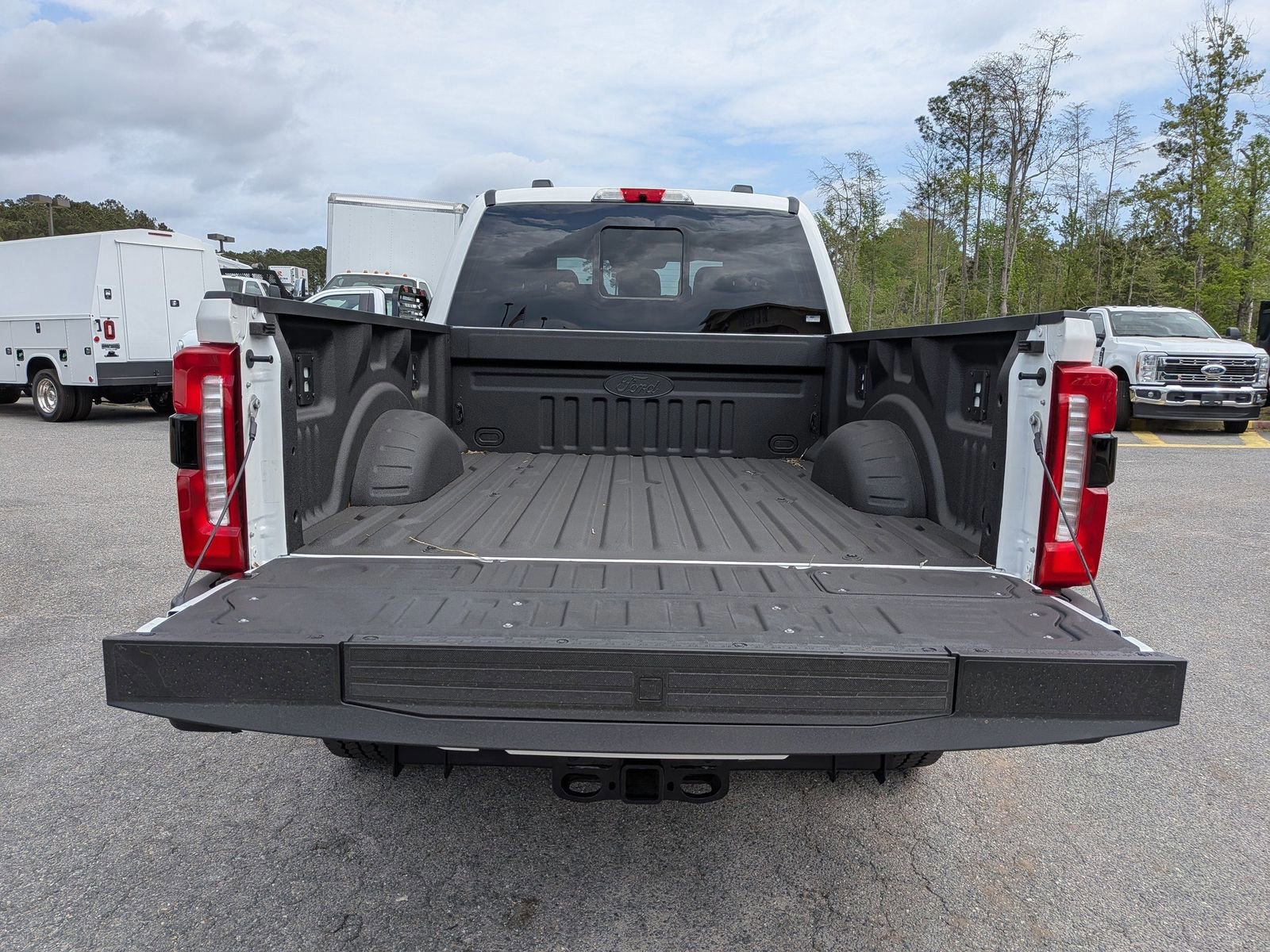 Certified 2026 Ford F250 Lariat w/ Black Appearance Package image 7