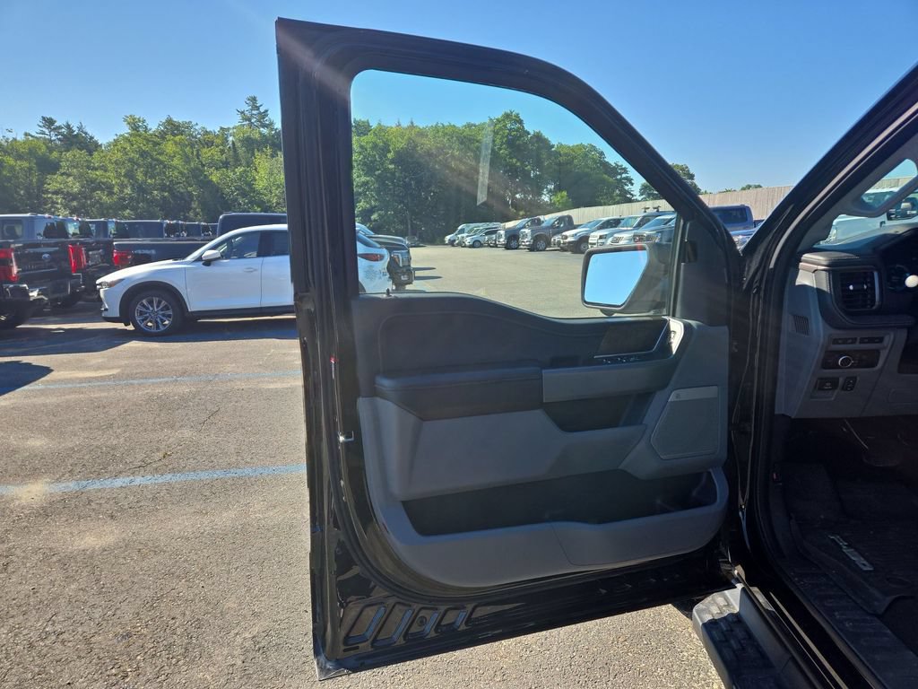 Certified 2024 Ford F150 Lightning Flash AWD/4WD image 5