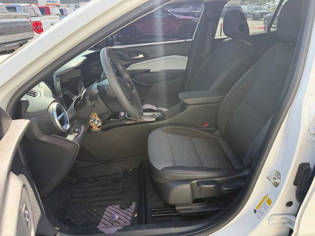 Used 2024 Chevrolet Trax LT FWD image 11