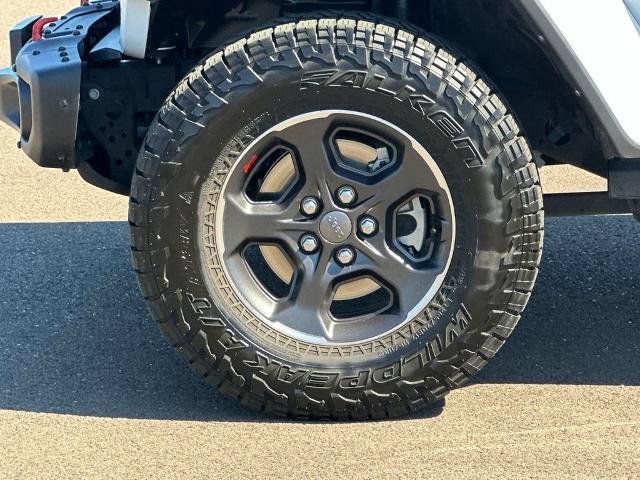 Used 2023 Jeep Gladiator Rubicon w/ LED Lighting Group AWD/4WD image 23