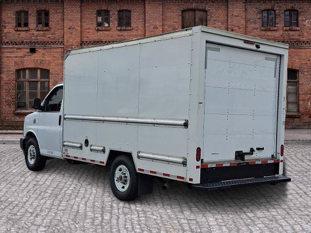 Used 2021 GMC Savana 3500 w/ Power Convenience Package RWD image 6