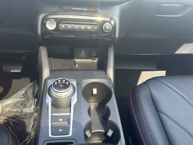 Certified 2025 Ford Escape ST-Line Elite w/ Premium Technology Package AWD/4WD image 27
