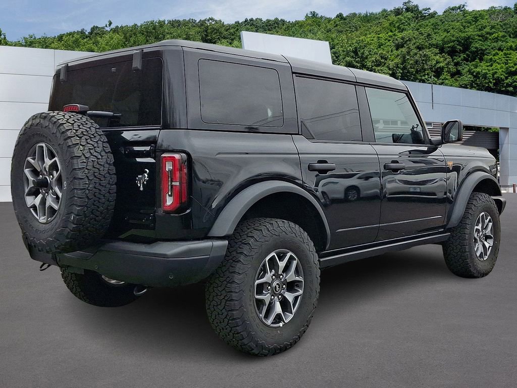 Certified 2025 Ford Bronco Badlands AWD/4WD image 4