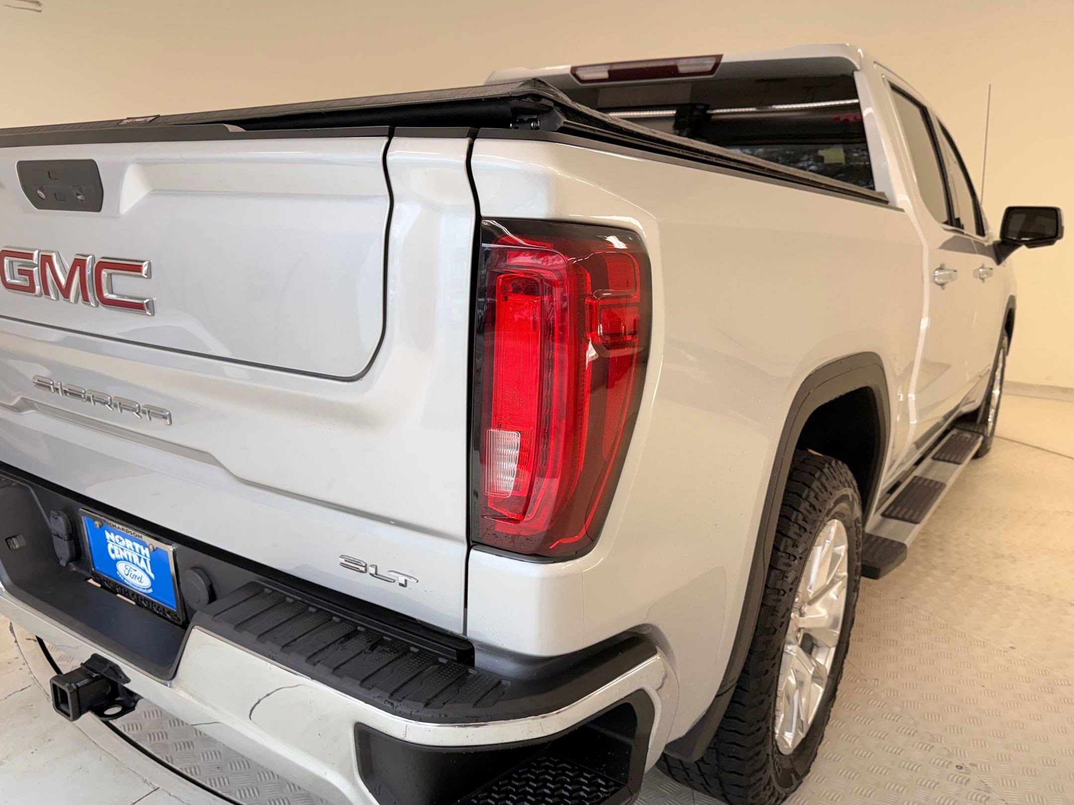 Used 2020 GMC Sierra 1500 SLT image 6